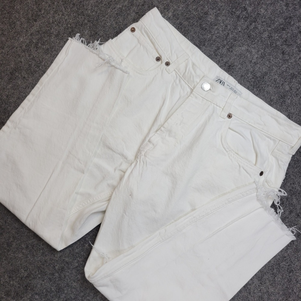 Zara Jeans Womens 32 White Denim Distressed Frayed Hem Straight Leg Button Fly